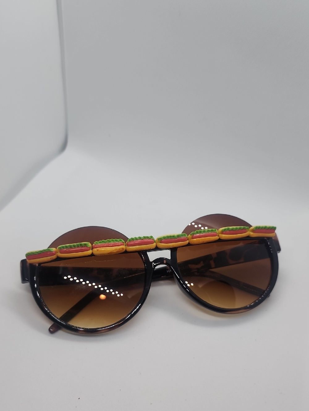 GASOLINE GLAMOUR HOT DOG PEEKABOO GLASSES 🌭🌭🌭
